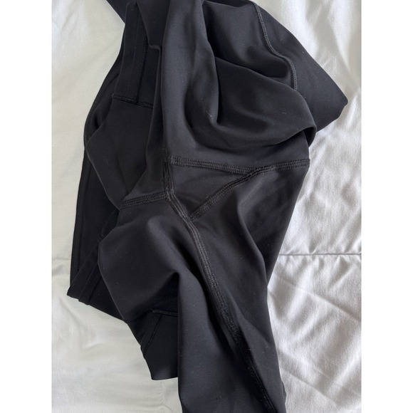 Lululemon Size 4 Fast Free Crop II Nulux 20" Black With Pockets Workout Gym EUC - Picture 9 of 10